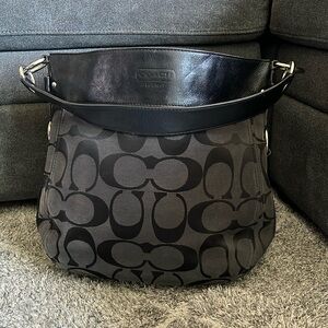 Vintage Signature Coach